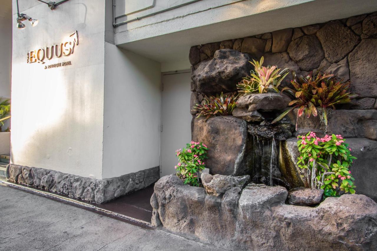 Equus Hotel Honolulu Exterior photo