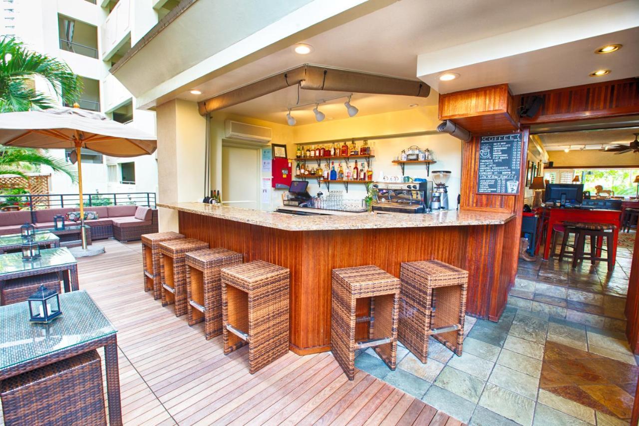 Equus Hotel Honolulu Exterior photo