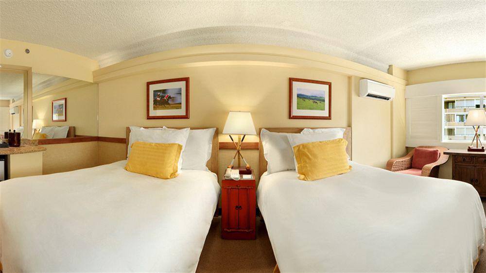 Equus Hotel Honolulu Exterior photo